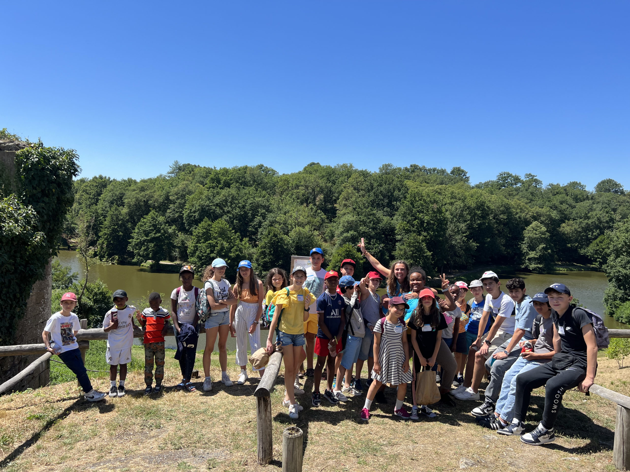 Puy du Fou et Futuroscope – Un voyage à travers le temps
